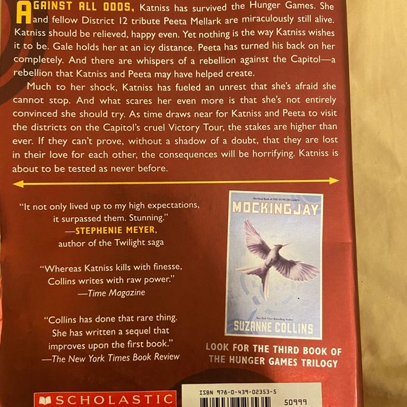 Hunger games catching fire by Suzanne Collins - Picture 2 of 4